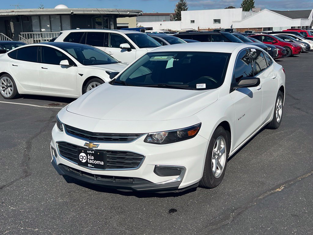 Used 2017 Chevrolet Malibu LS FWD image 3