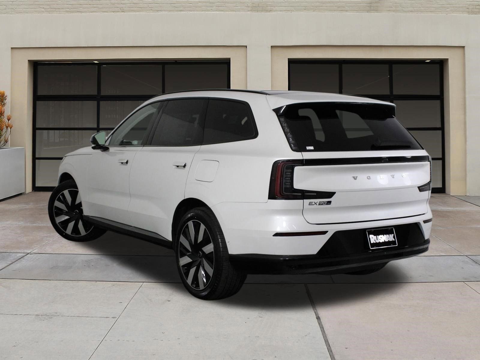 New 2026 Volvo EX90 Ultra AWD/4WD image 3