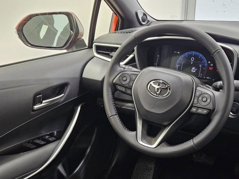 Used 2025 Toyota Corolla XSE image 12
