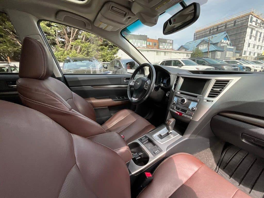 Used 2014 Subaru Outback 3.6R Limited image 17