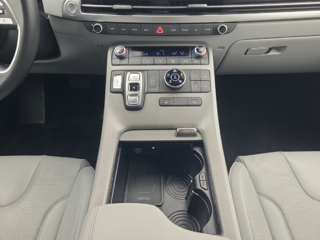 Used 2025 Hyundai Palisade SEL AWD/4WD image 11