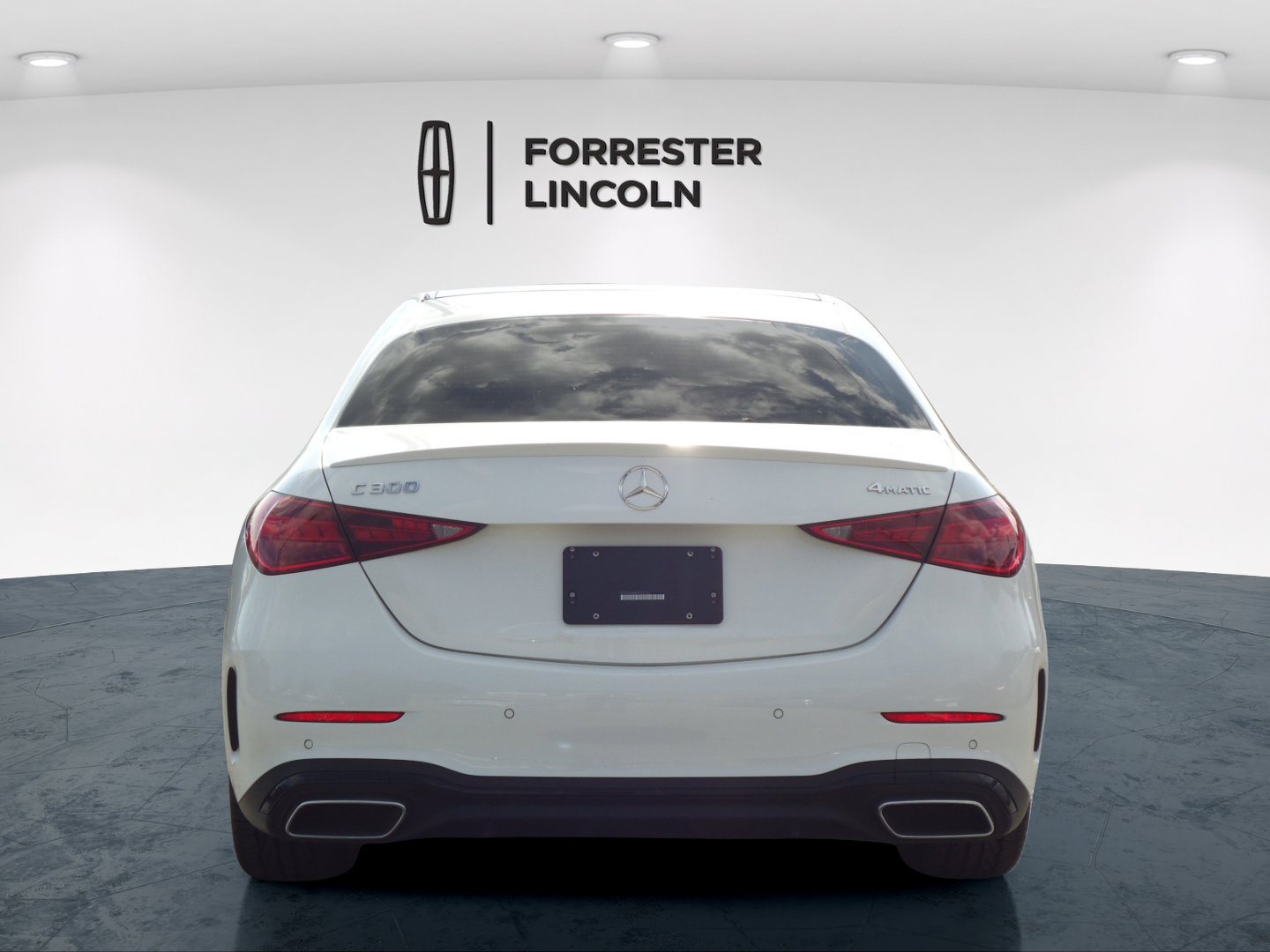 Used 2023 Mercedes-Benz C 300 4MATIC Sedan image 4