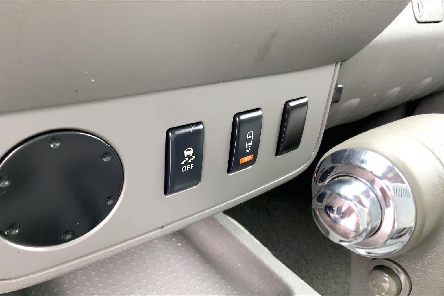 Used 2013 Nissan Frontier SV w/ SV Value Truck Pkg RWD image 29