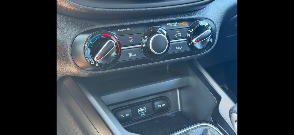 Used 2022 Kia Soul LX FWD image 15
