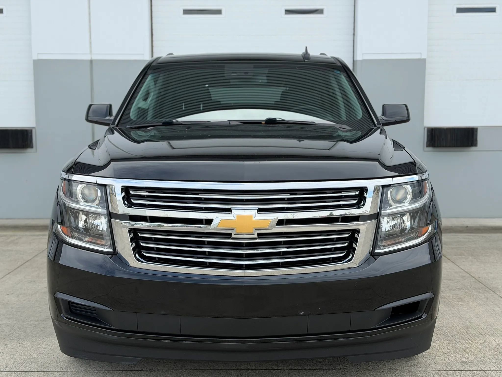 Used 2018 Chevrolet Suburban LT AWD/4WD image 8