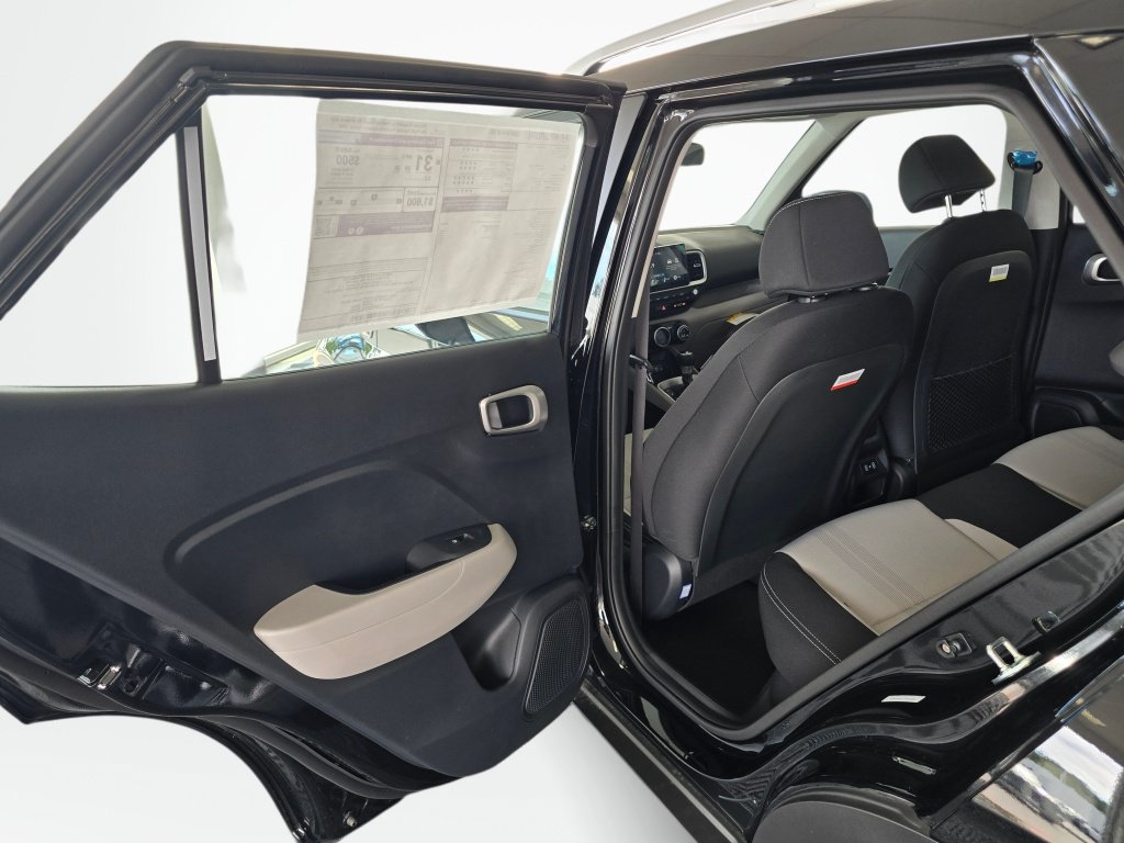 New 2026 Hyundai Venue SEL FWD image 32