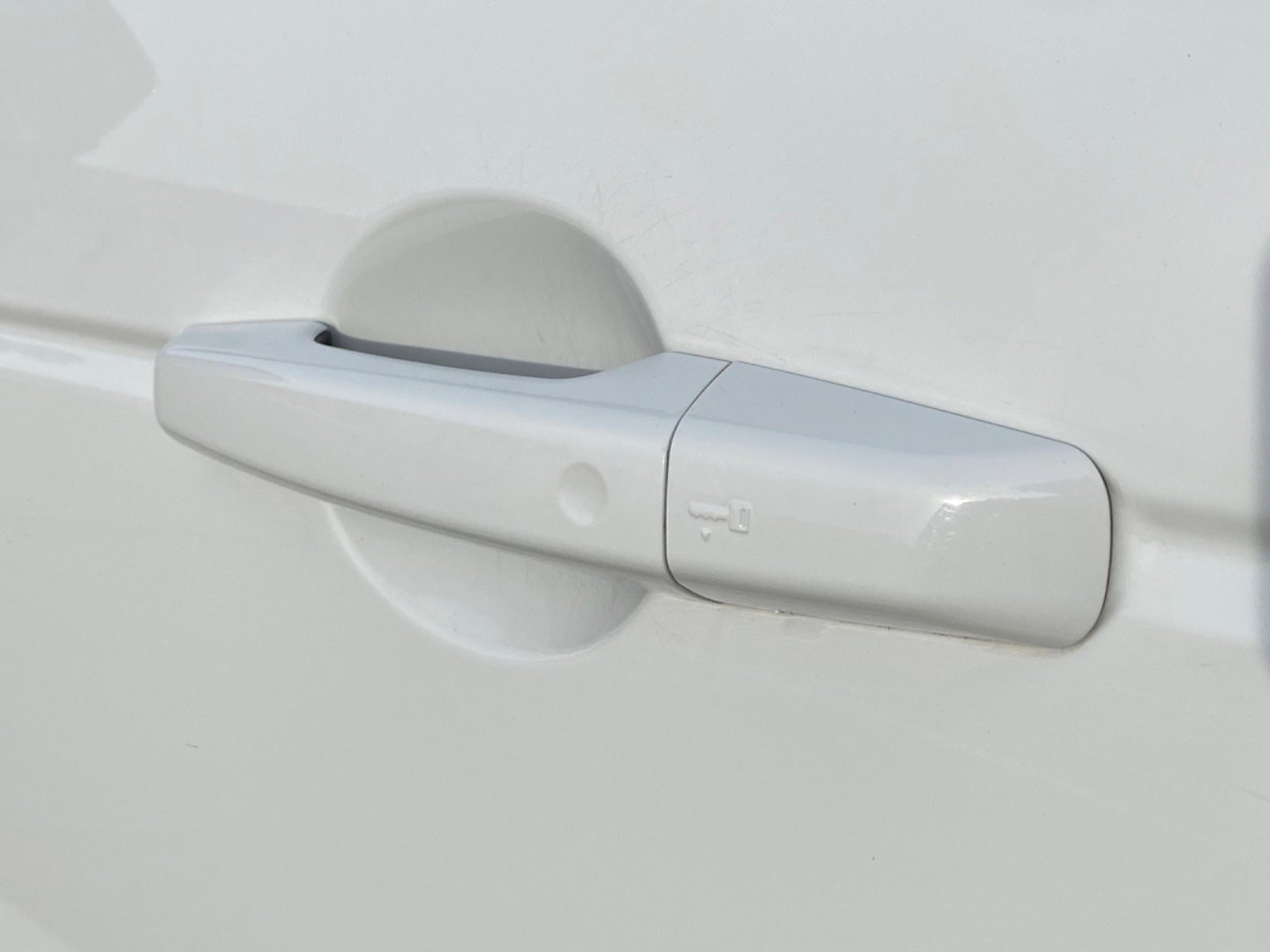 Used 2019 Land Rover Discovery Sport HSE image 34