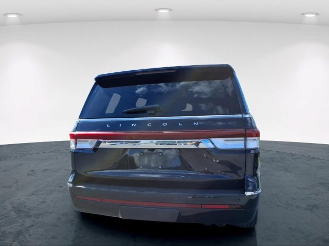 Used 2022 Lincoln Navigator Reserve AWD/4WD image 11