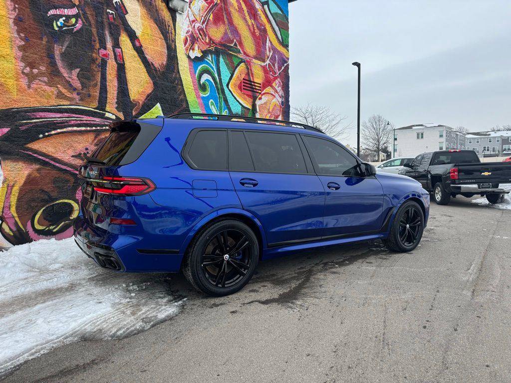 Used 2023 BMW X7 M60i w/ Executive Package image 17
