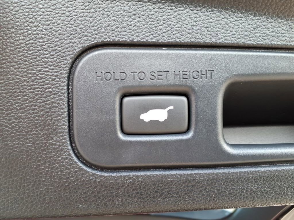 Used 2024 Acura MDX A-Spec AWD/4WD image 16