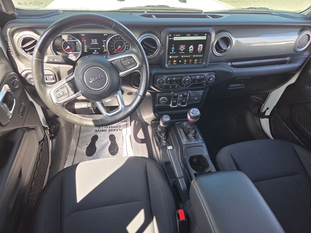 Used 2022 Jeep Wrangler Unlimited Sahara w/ Cold Weather Group image 8