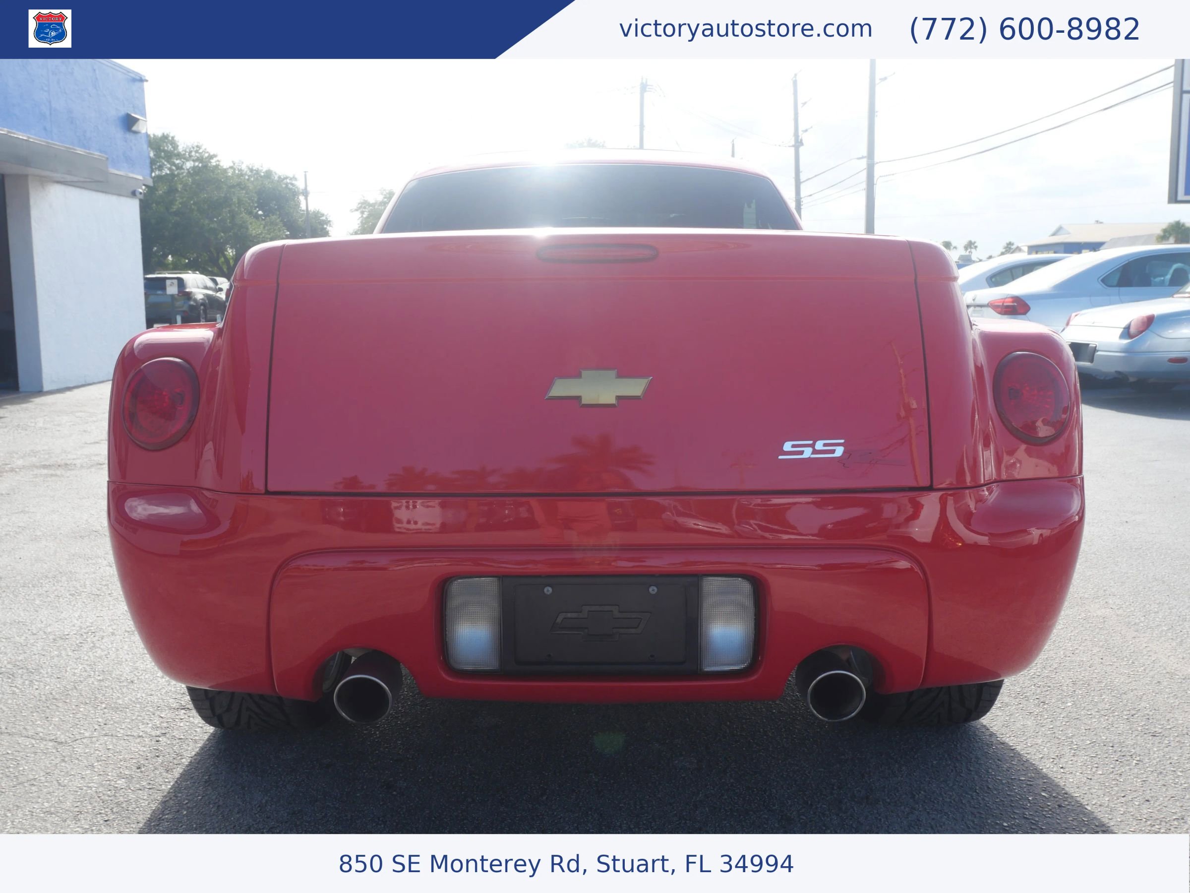 Used 2003 Chevrolet SSR w/ Preferred Equipment Group image 6