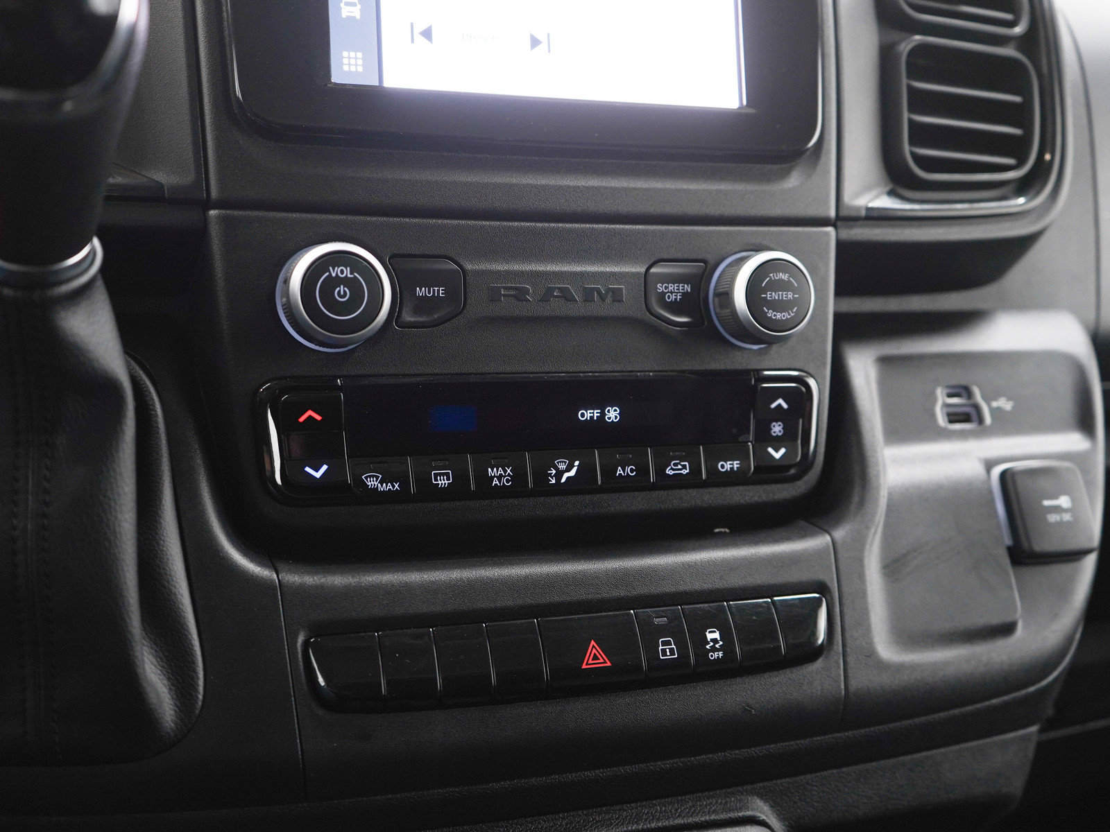 Used 2023 RAM ProMaster 2500 FWD image 21