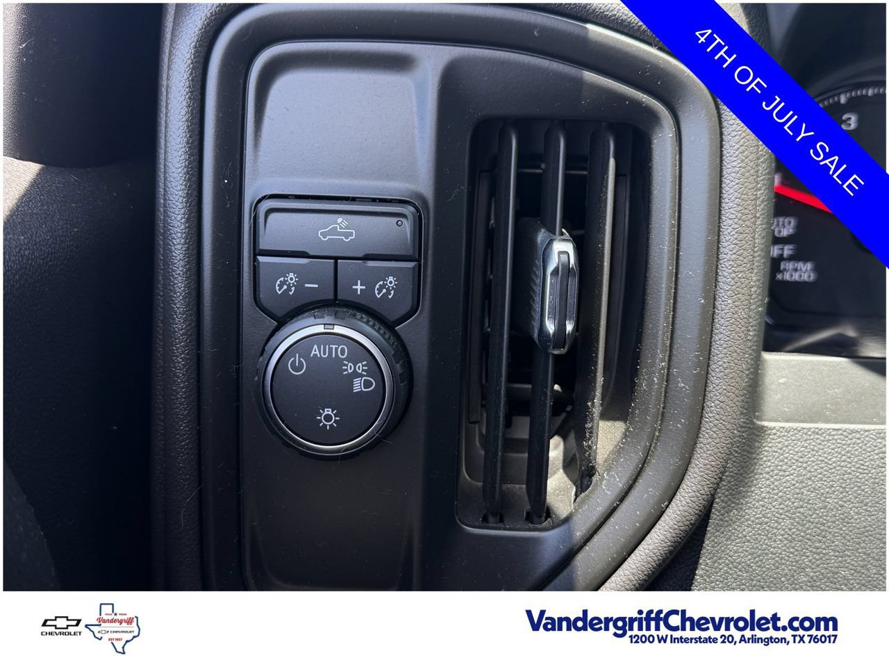 Used 2024 Chevrolet Silverado 1500 Custom RWD image 20