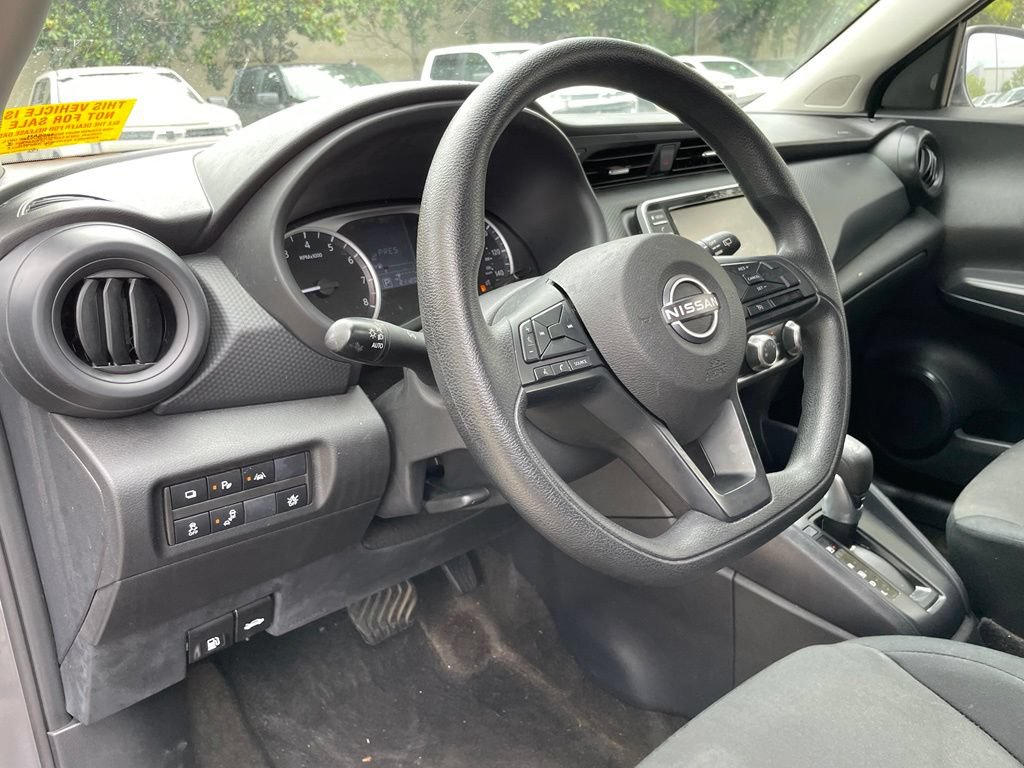 Used 2024 Nissan Kicks S FWD image 10