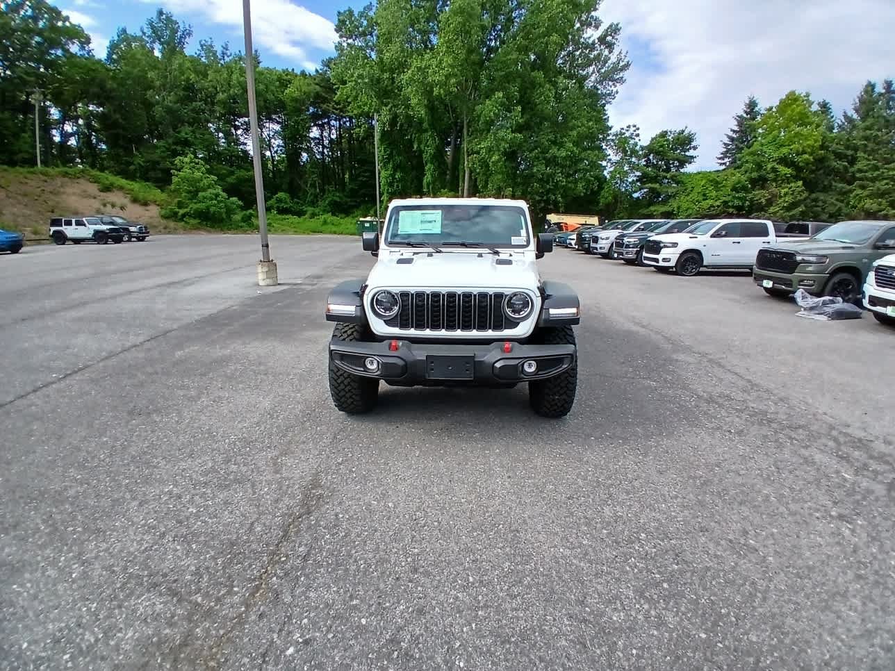 New 2026 Jeep Gladiator Rubicon w/ Safety Group AWD/4WD image 2
