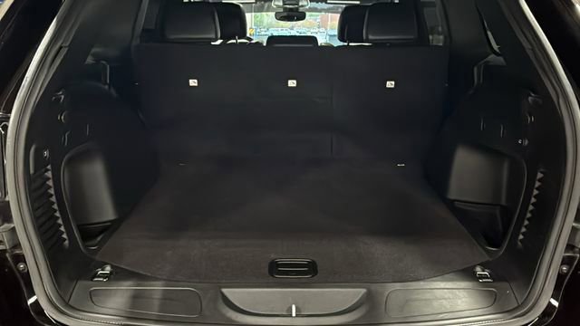 Used 2021 Jeep Grand Cherokee Limited image 6