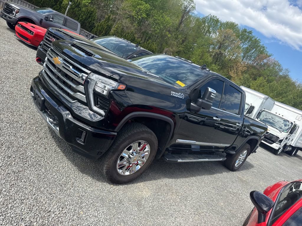 Used 2024 Chevrolet Silverado 2500 High Country w/ High Country Premium Package image 4