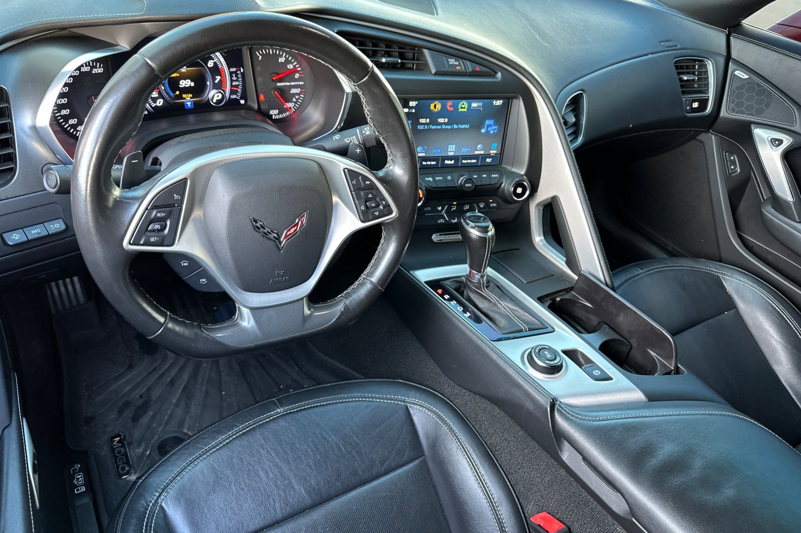 Used 2019 Chevrolet Corvette Grand Sport w/ Carbon Flash Badge Package image 15