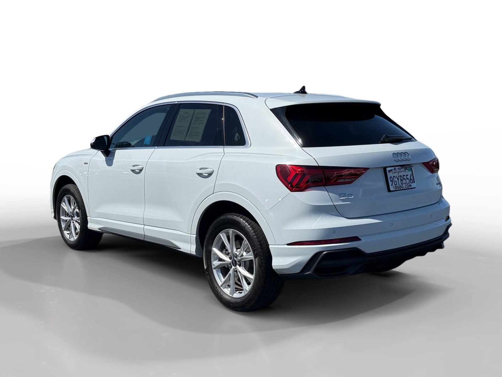 Used 2023 Audi Q3 2.0T Premium Plus w/ Premium Plus Package AWD/4WD image 3