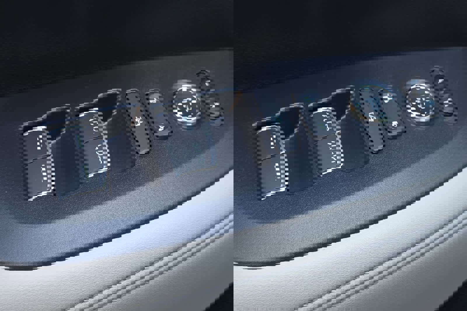 New 2026 Honda HR-V EX-L image 15