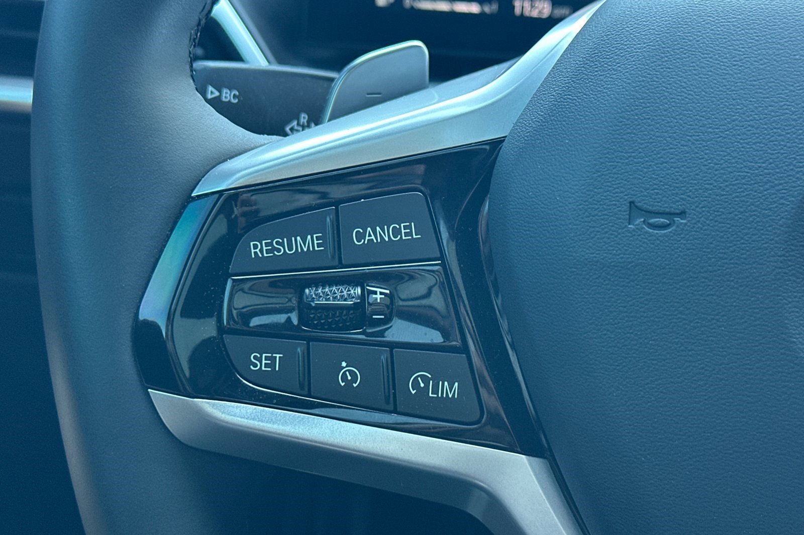 Certified 2025 BMW 230i Coupe w/ Convenience Package image 30