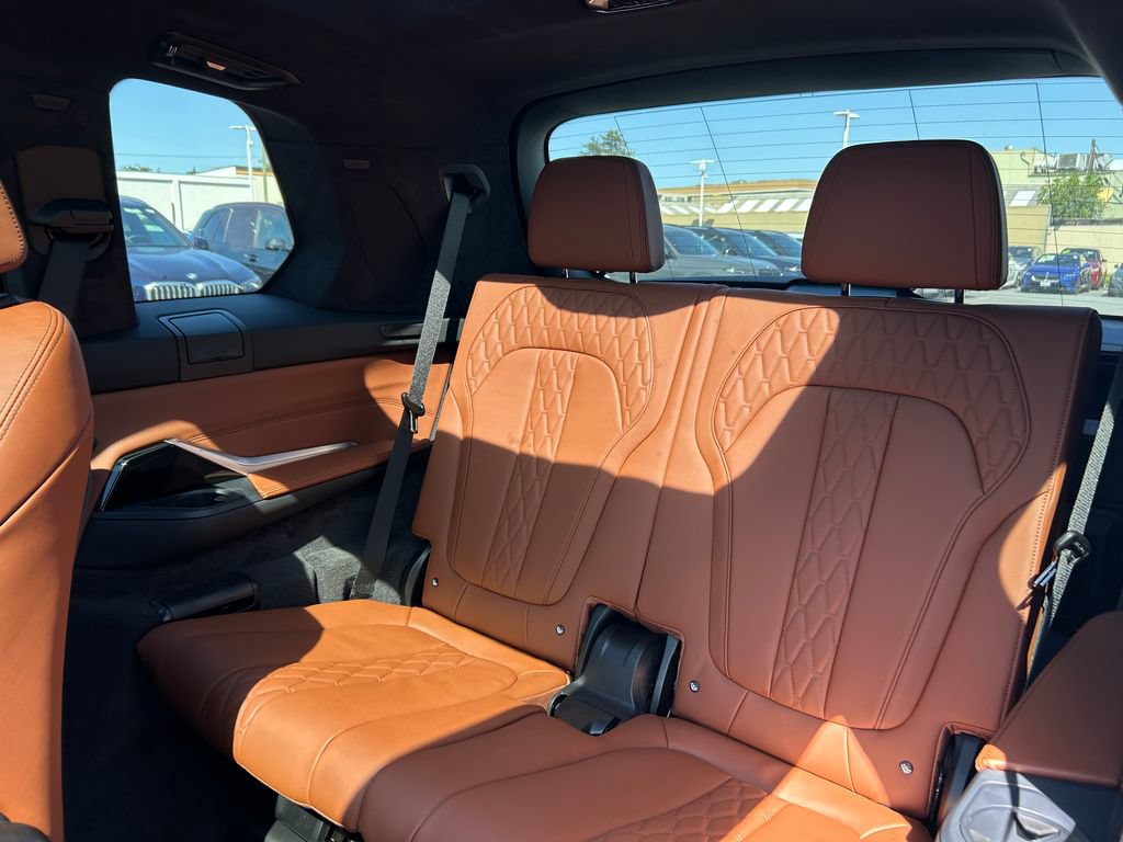New 2027 BMW X7 M60i AWD/4WD image 30