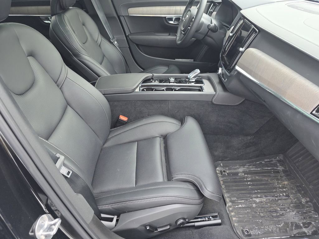 Used 2024 Volvo S90 B6 Ultimate w/ Protection Package Premier image 21