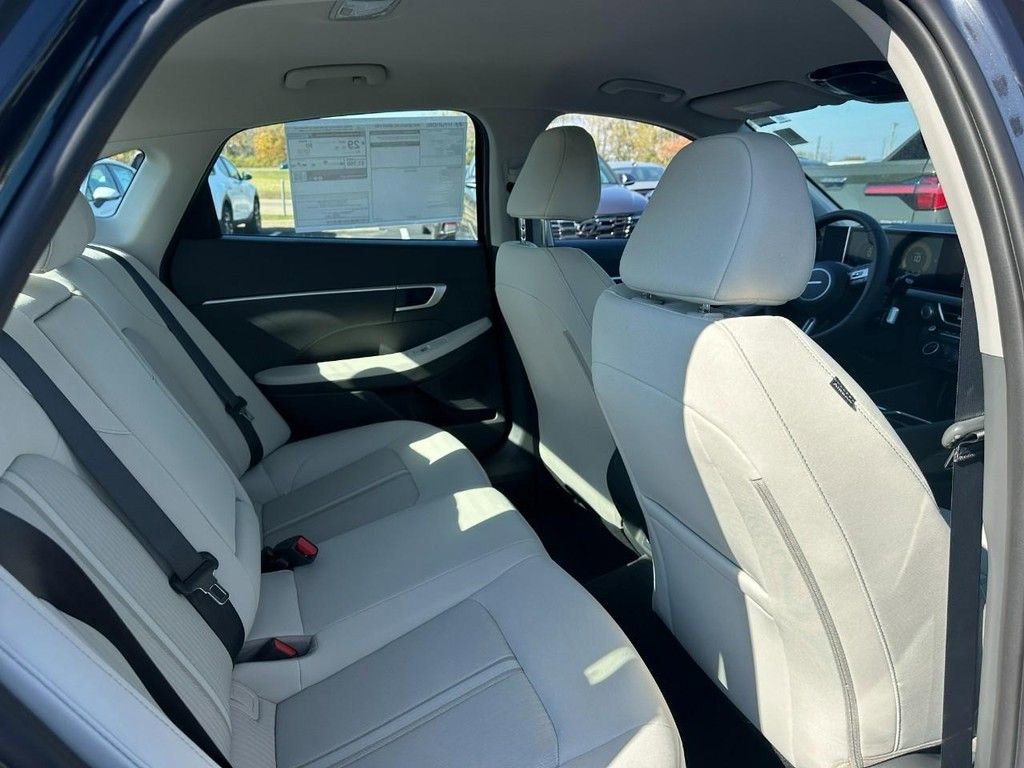 Used 2026 Hyundai Sonata SEL image 4