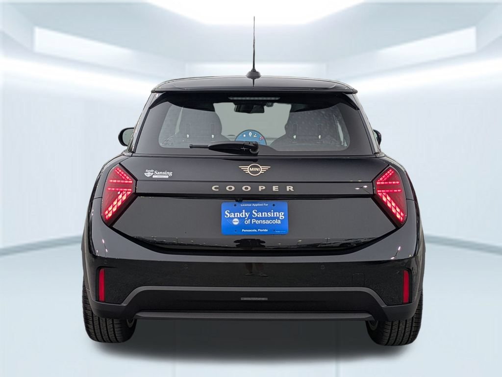 New 2026 MINI Cooper 2-Door Hardtop FWD image 4