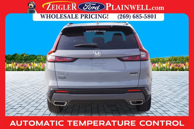 Used 2025 Honda CR-V Sport Touring image 4