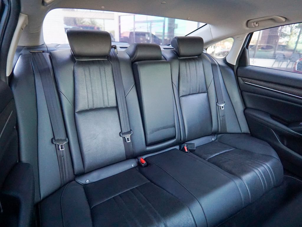 Used 2022 Honda Accord Touring image 32