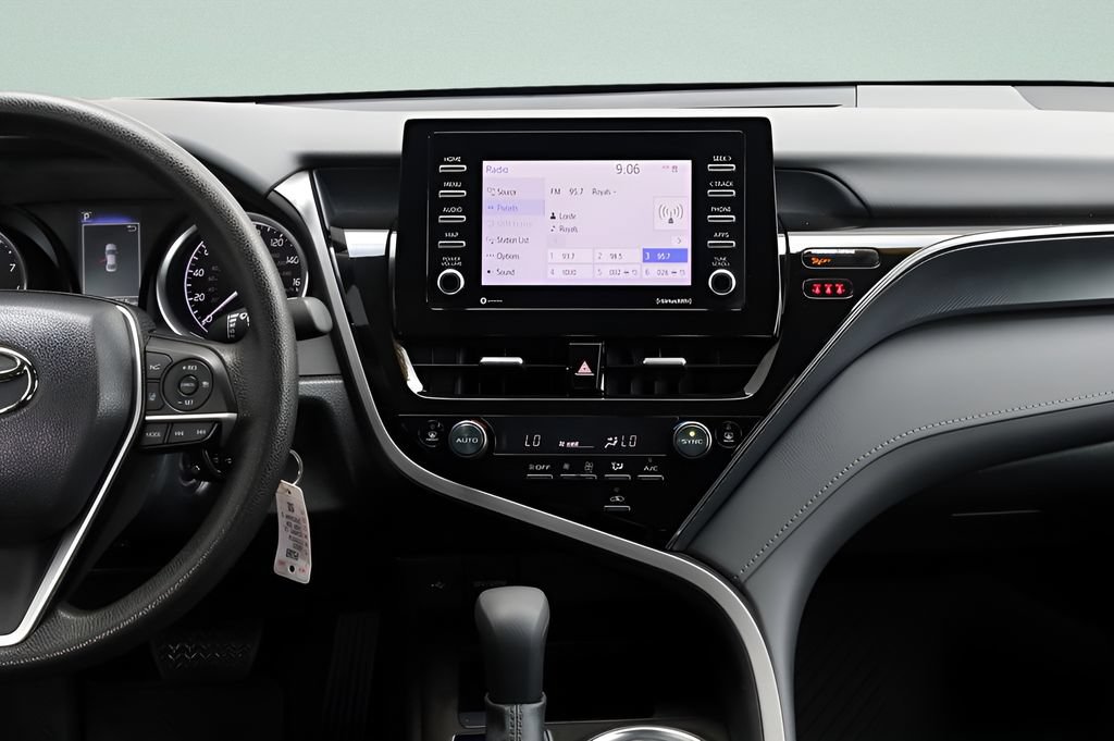 Certified 2023 Toyota Camry LE FWD image 33