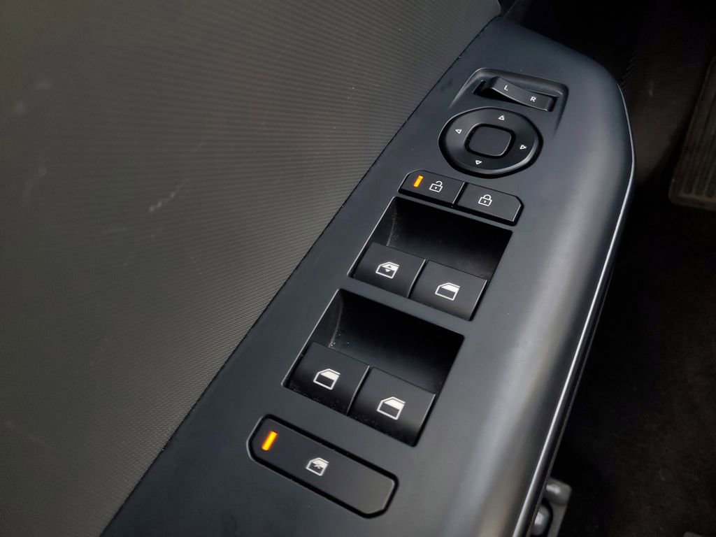Used 2025 Kia K4 FWD image 18