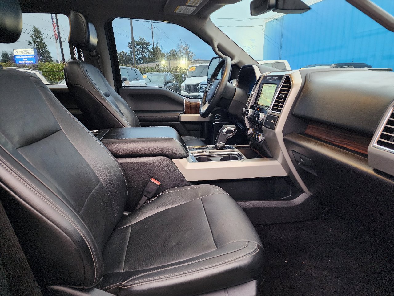 Used 2015 Ford F150 Lariat w/ Equipment Group 502A Luxury image 24