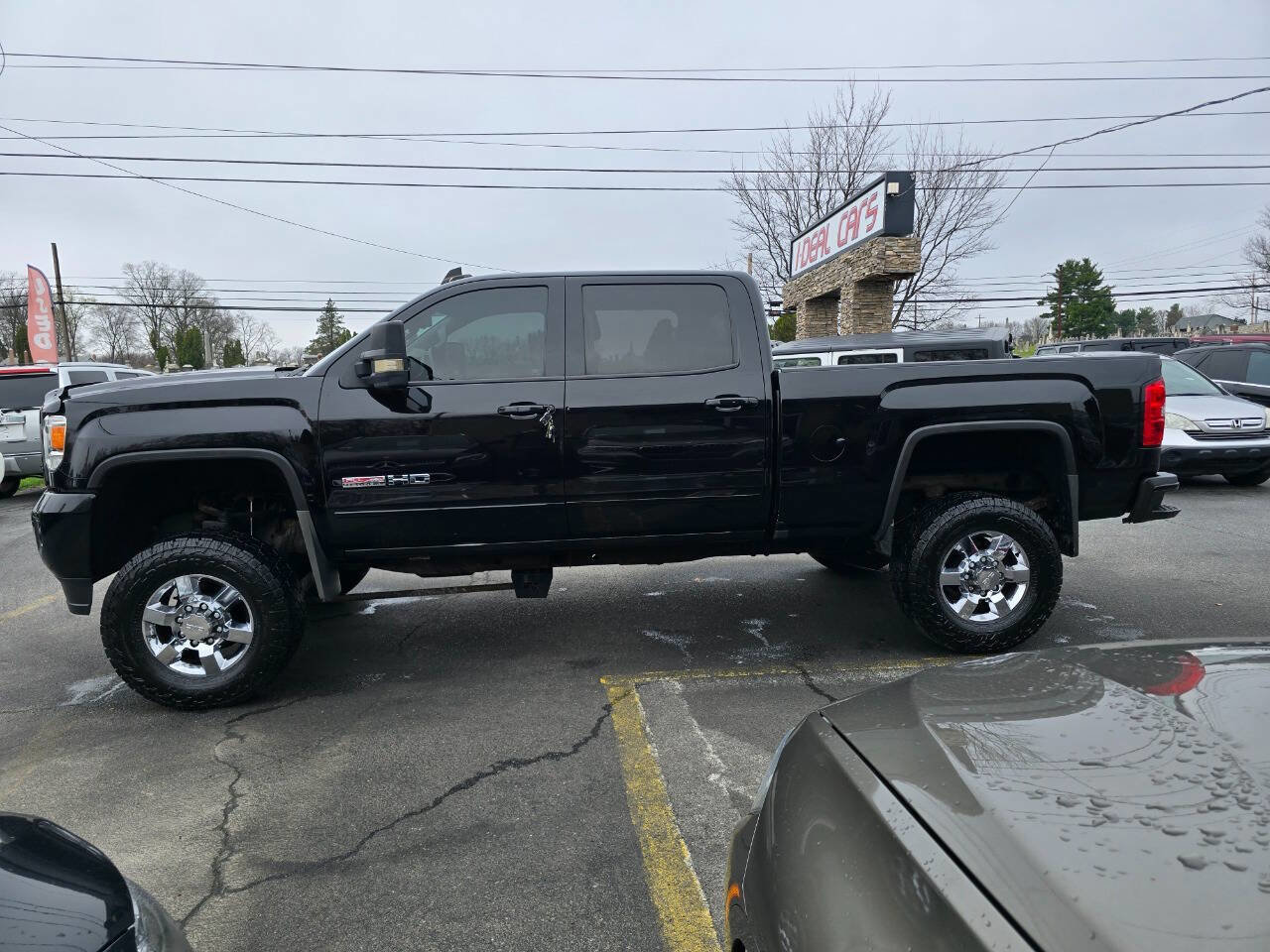 Used 2018 GMC Sierra 2500 SLT w/ All Terrain HD Package image 6