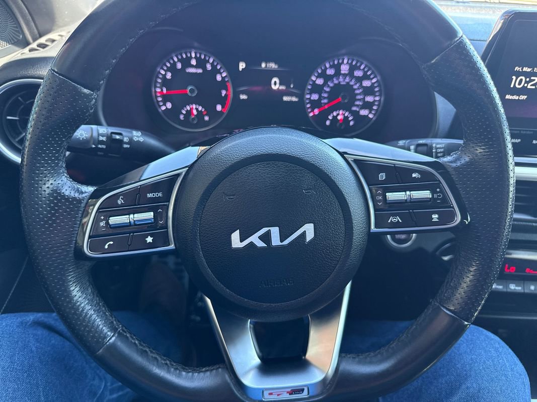 Used 2023 Kia Forte GT-Line w/ GT-Line Premium Package image 12