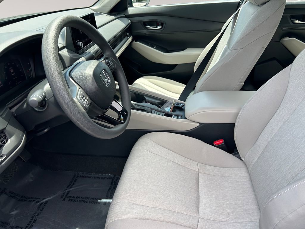 Used 2025 Honda Accord LX image 9