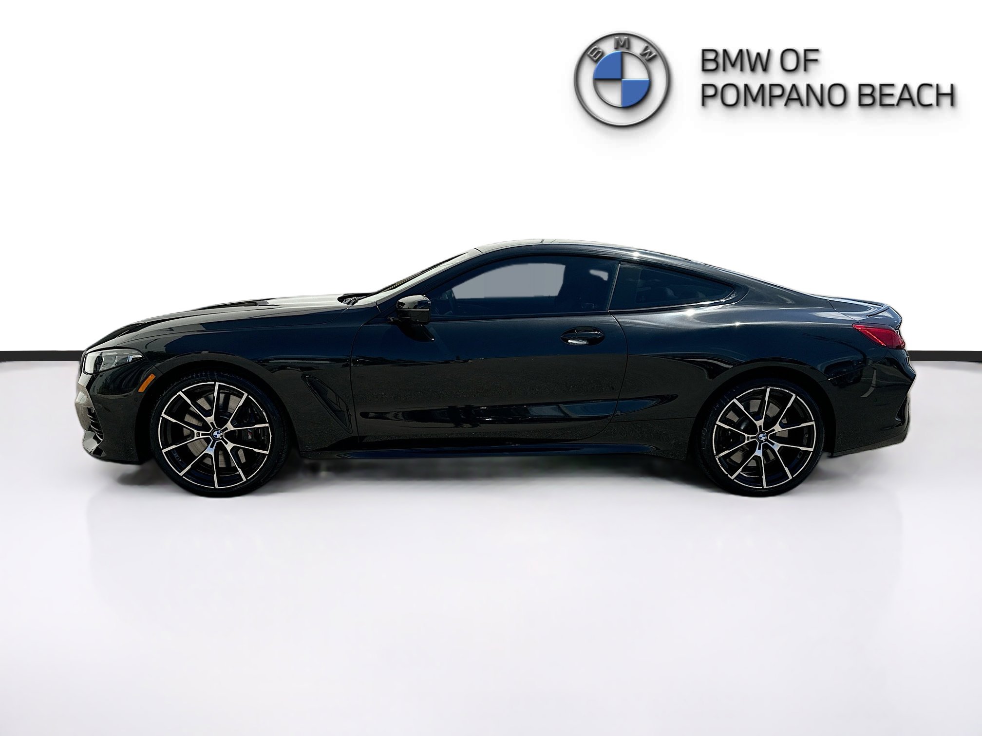 Used 2023 BMW 840i Coupe w/ M Sport Professional Package image 4