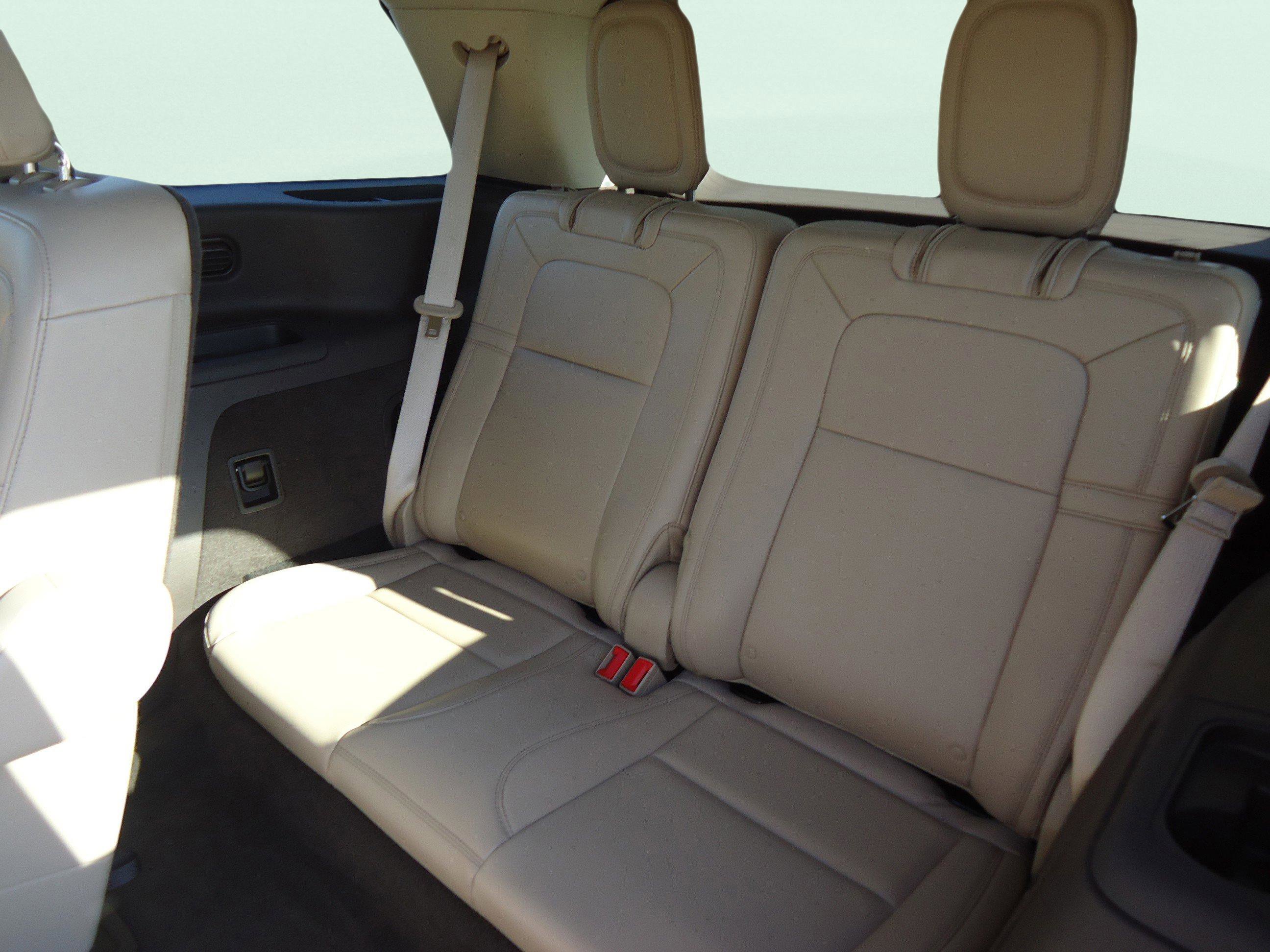 Used 2023 Lincoln Aviator Reserve w/ Class IV Trailer Tow Package image 30