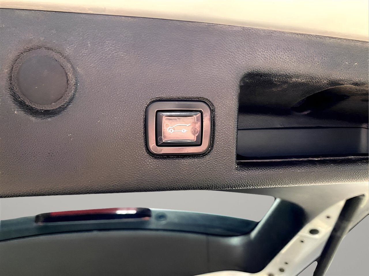 Used 2022 Chevrolet Equinox LT w/ Driver Convenience Package image 22