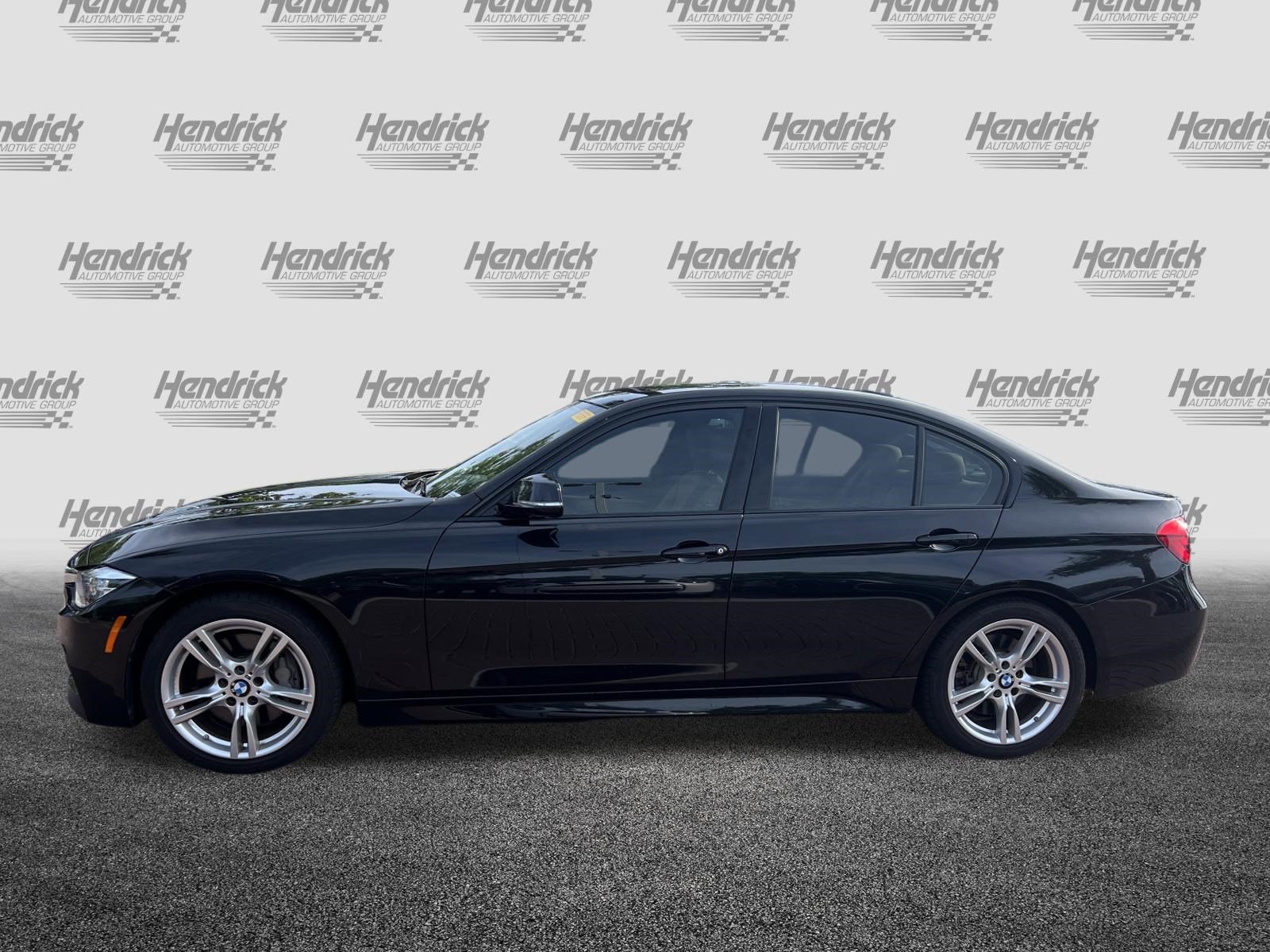 Used 2018 BMW 330i Sedan w/ M Sport Package RWD image 7