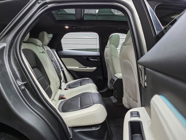 Used 2019 Jaguar F-PACE S AWD/4WD image 16
