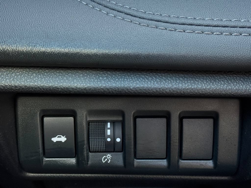 Used 2024 Subaru Legacy Limited AWD/4WD image 23