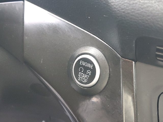Used 2019 Ford Escape Titanium AWD/4WD image 25