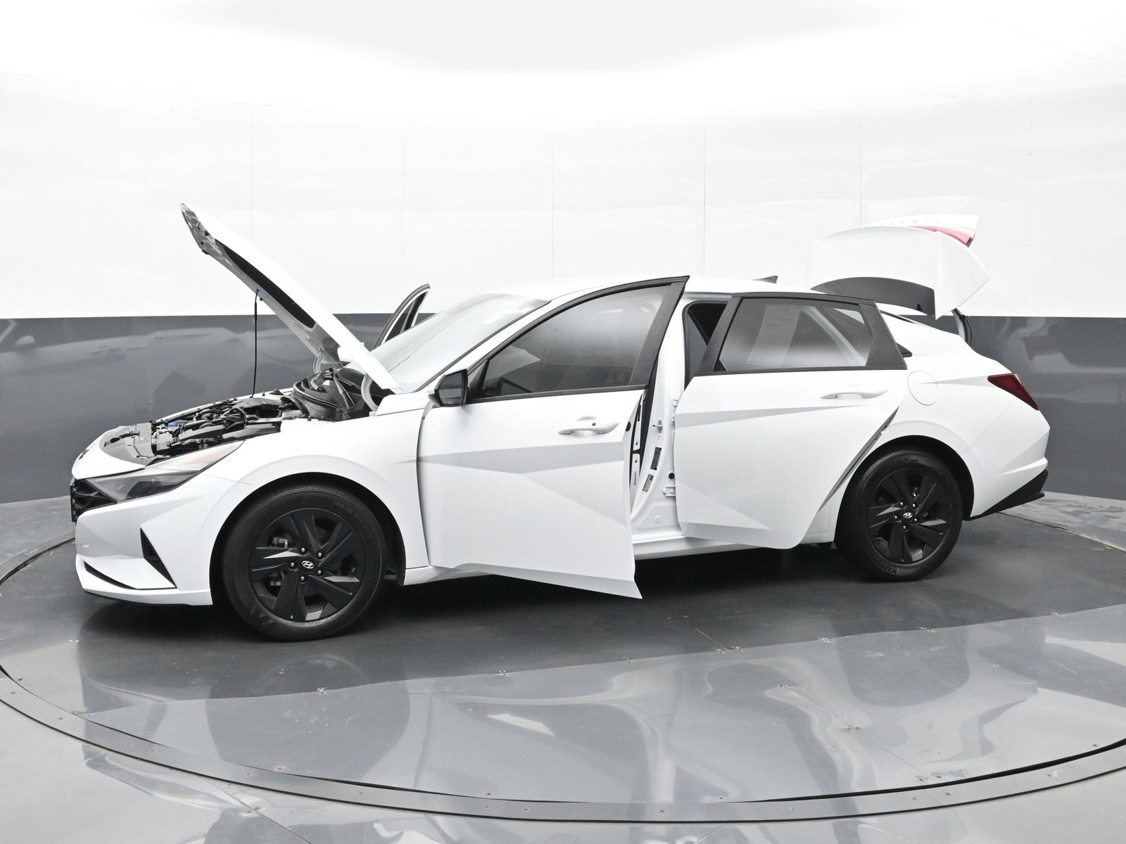 Certified 2021 Hyundai Elantra SEL FWD image 47