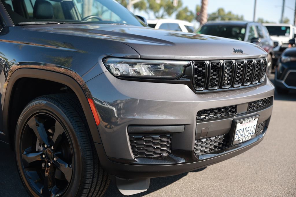 Used 2022 Jeep Grand Cherokee L Laredo RWD image 7