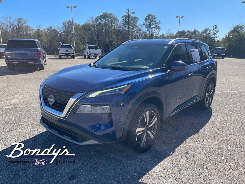 Used 2023 Nissan Rogue SL w/ SL Premium Package image 3