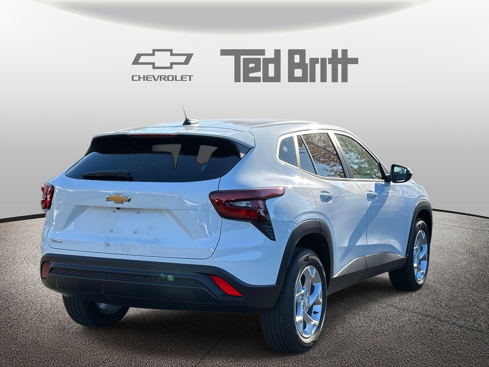 New 2026 Chevrolet Trax LS w/ LS Convenience Package image 4