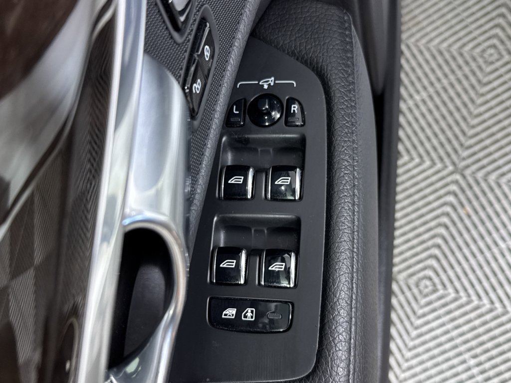 Used 2018 Volvo S90 T6 Momentum w/ Convenience Package AWD/4WD image 22